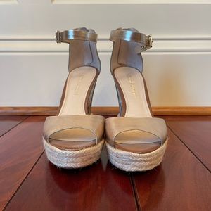 Enzo angiolini wedge light gold snake skin accent